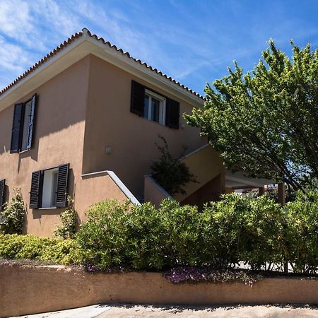 Homey Experience - Country Inn Apartments Garden & Seaview Golfo Aranci Eksteriør billede