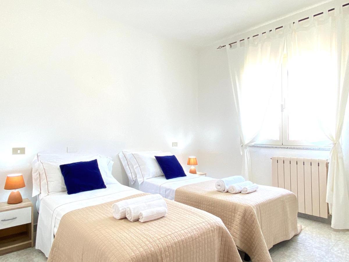Homey Experience - Country Inn Apartments Garden & Seaview Golfo Aranci Eksteriør billede