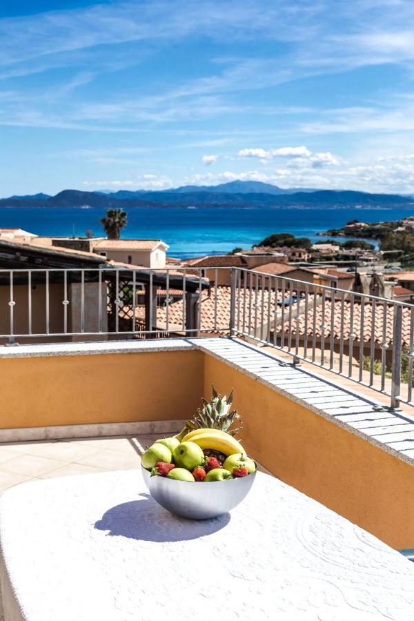 Homey Experience - Country Inn Apartments Garden & Seaview Golfo Aranci Eksteriør billede